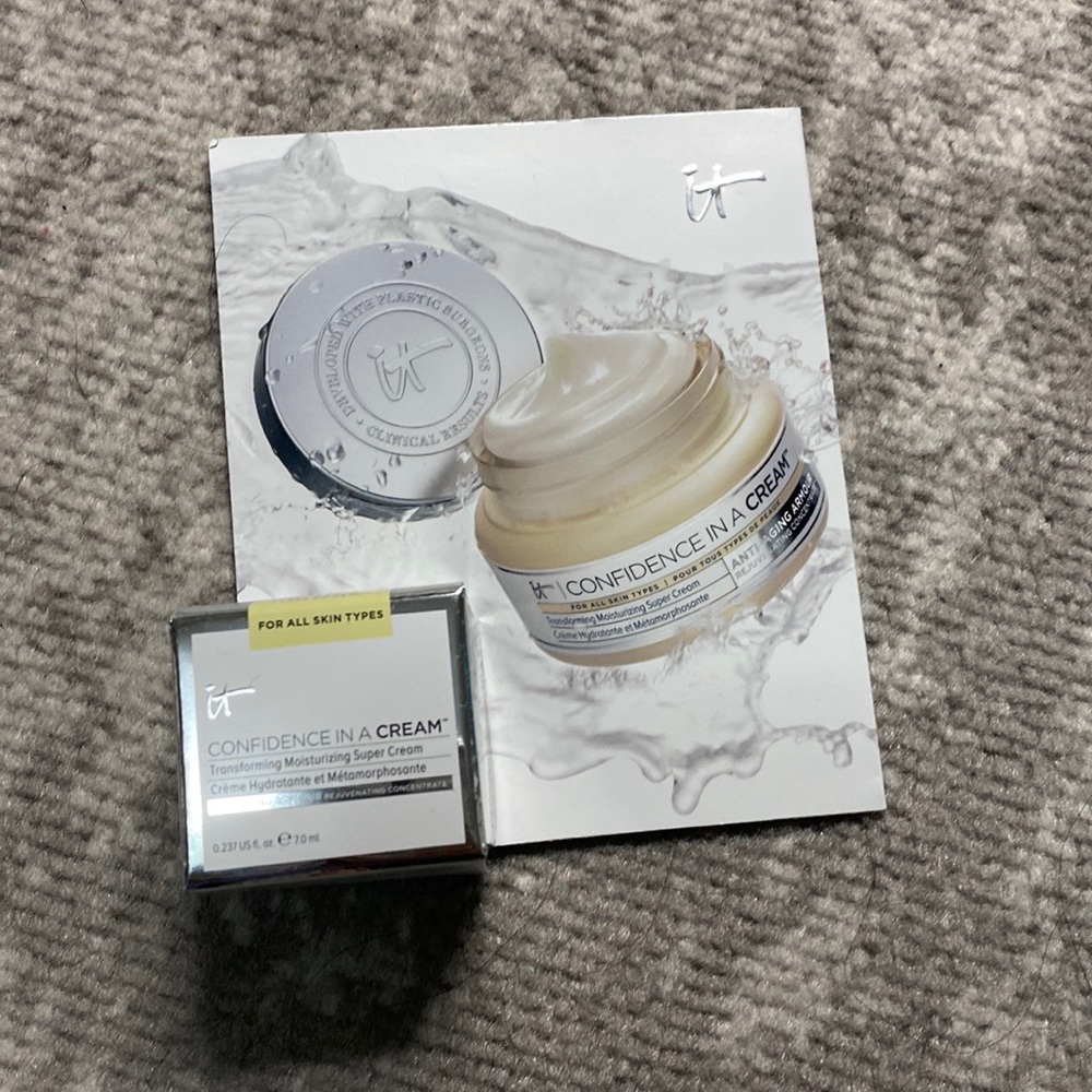 It cosmetics confidence in a cream